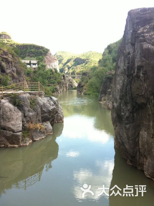 百里山水画廊乌龙峡谷的点评