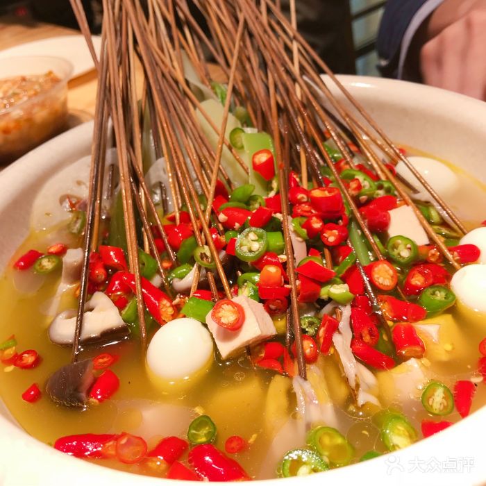叶婆婆钵钵鸡(建设路店)-藤椒味钵钵鸡图片-成都美食-大众点评网