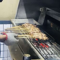 烧烤烤串 宝安区 沙井 高筑墙·鲜羊肉串(步涌兴裕路店)收起评价