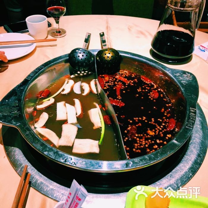 清油鸳鸯火锅