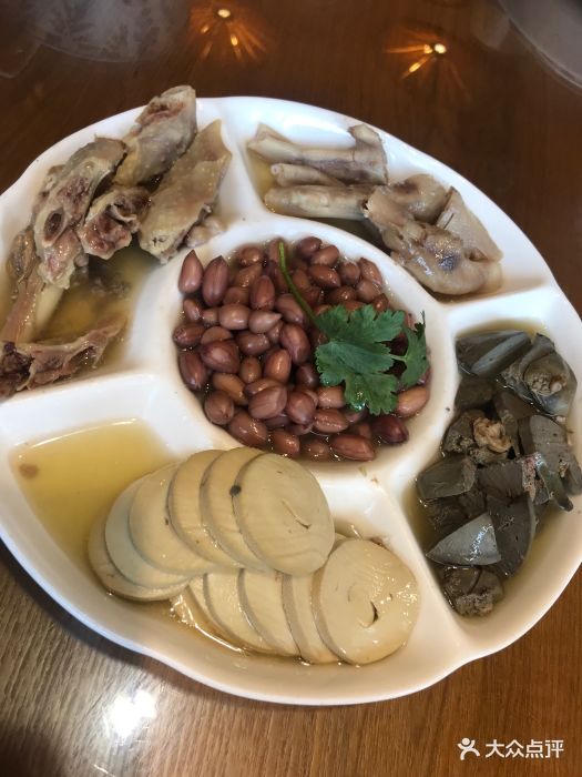 盐水鹅拼盘