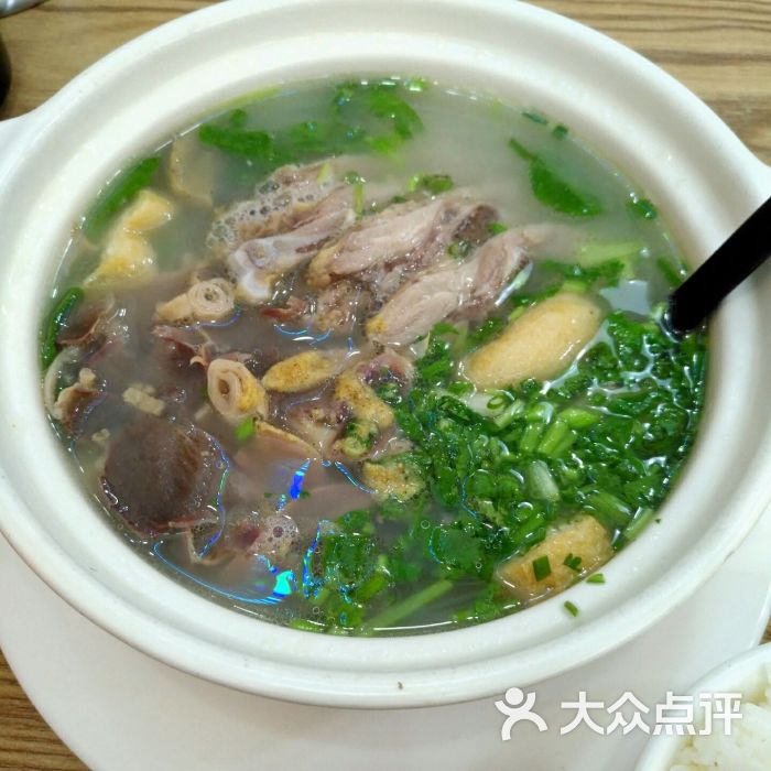 永峰老鸭粉丝汤店老鸭粉丝鸭杂全煲图片 - 第1张