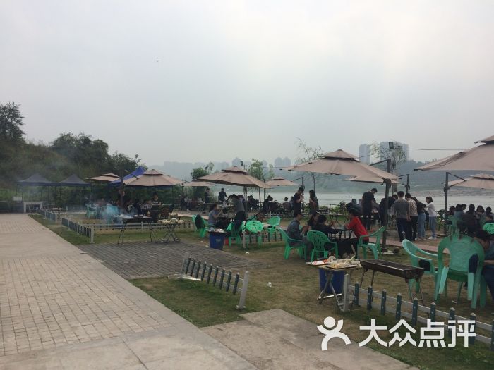巴滨路梅沁绿洲c区烧烤基地图片 - 第1张