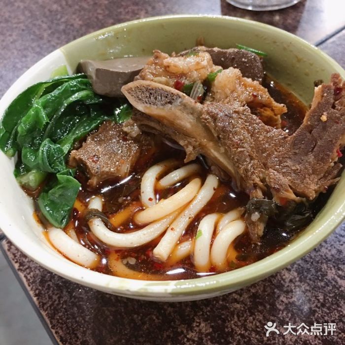 冯山妹风味美食坊(鲁能总店)大排粉图片