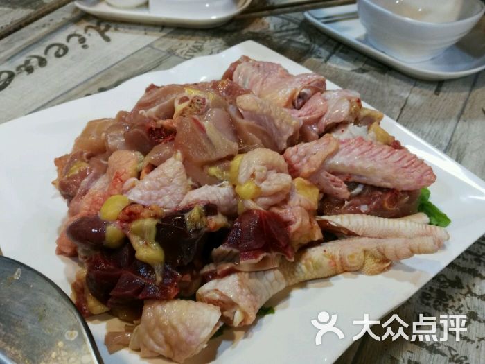 周大龙鱼汤老火锅(宝业路店)大扇鸡(半只)图片 - 第3张