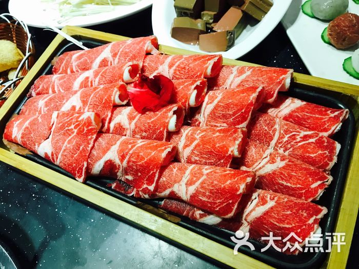 泰小伙曼谷夜市火锅(金桥国际广场店)牛肩肉图片 - 第5张
