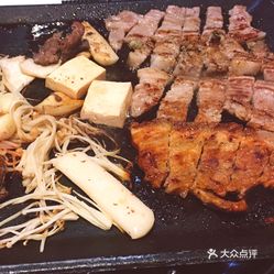 八色烤肉人均_烤肉拌饭图片(2)