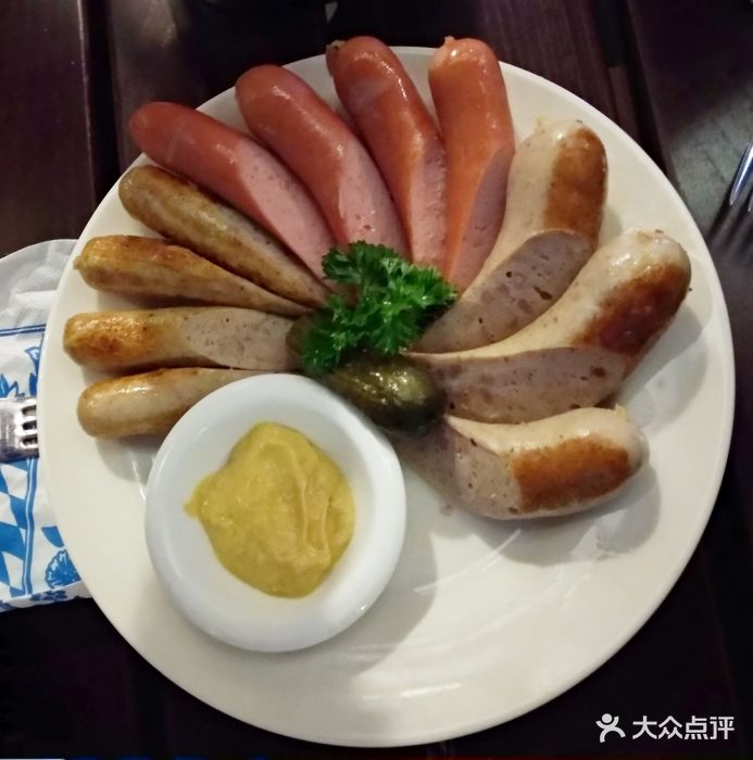 宝莱纳餐厅(长宁来福士店)自制香肠拼盘图片 - 第1010张