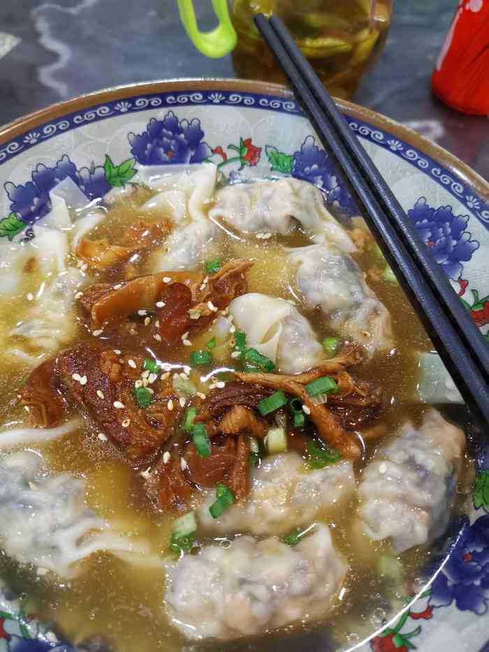 竹乡牌广宁云吞(燎原店)-"在燎原路边,非常好找!店不大,里头的位置.