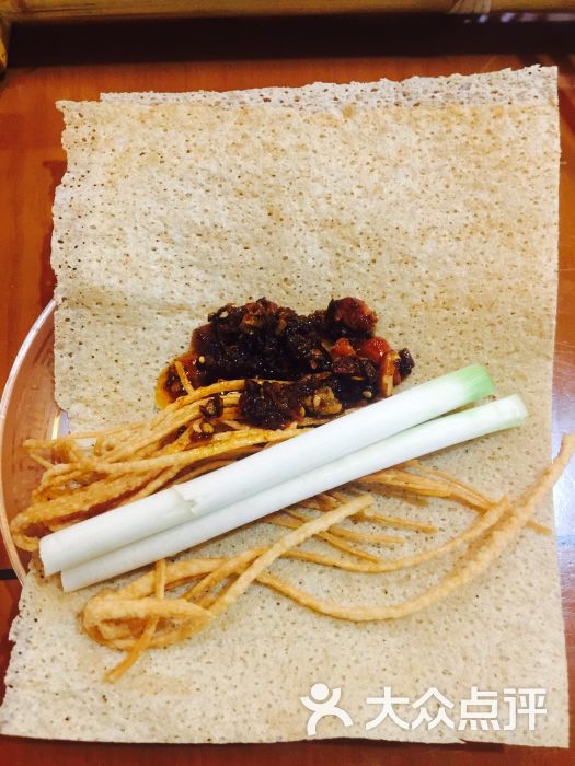 微山湖鱼馆-煎饼卷大葱图片-枣庄美食-大众点评网