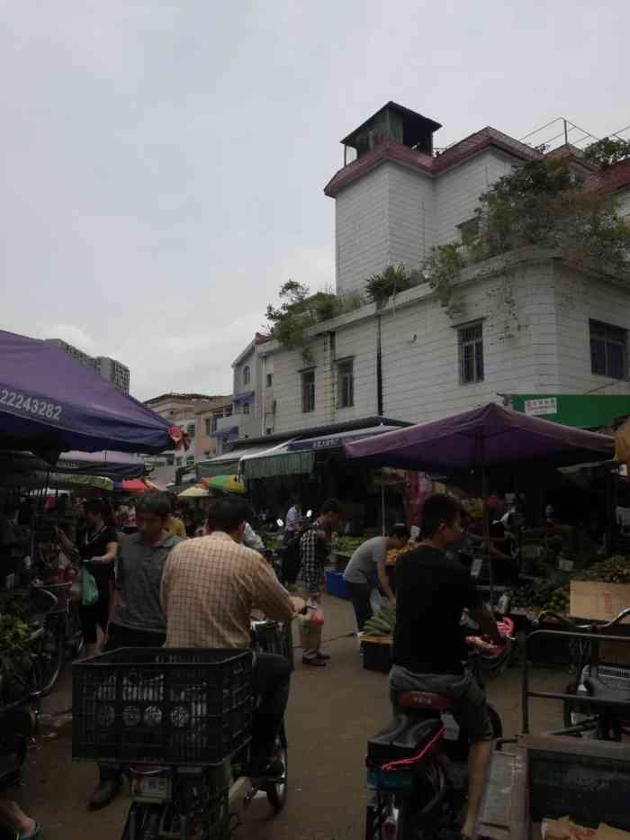 罗沙市场唯一家没有灌水的牛肉,每次买牛肉都来这家,买多了买熟了就跟