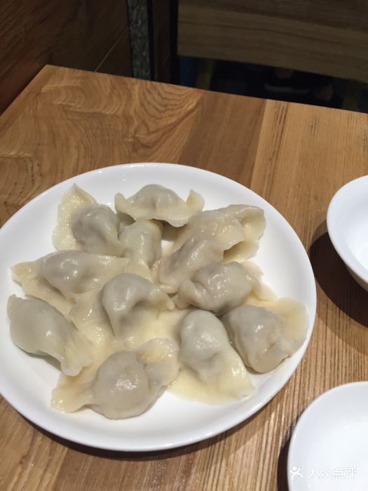 酸菜猪肉水饺