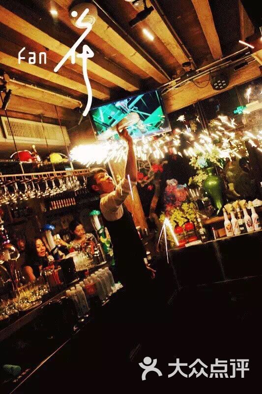 南宁繁花酒吧人均消费_南宁繁花酒吧门头图片