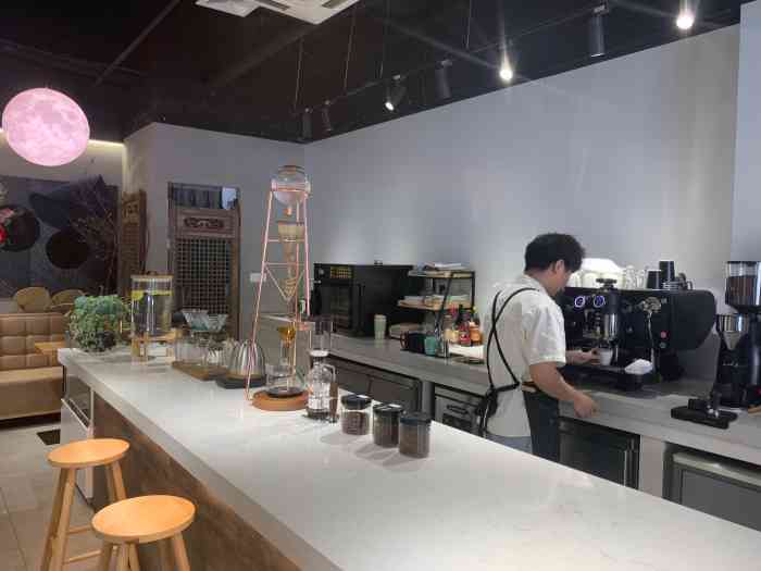 magic coffee(普善路店"新开的咖啡店,我来贡献第一条评价,就在全.