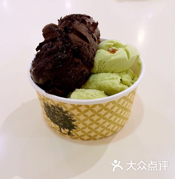 帝娜朵拉意大利手工冰淇淋(苏宁城市奥莱店)榛子巧克力冰淇淋图片