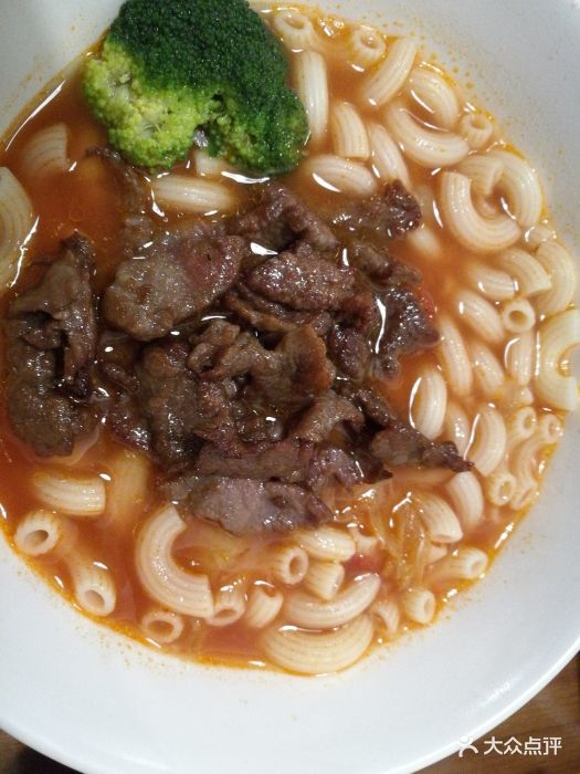 番茄汤牛肉通心粉