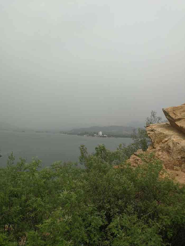 石家庄横山岭水库-"旁边明明有一个横山湖宾馆,我们 .