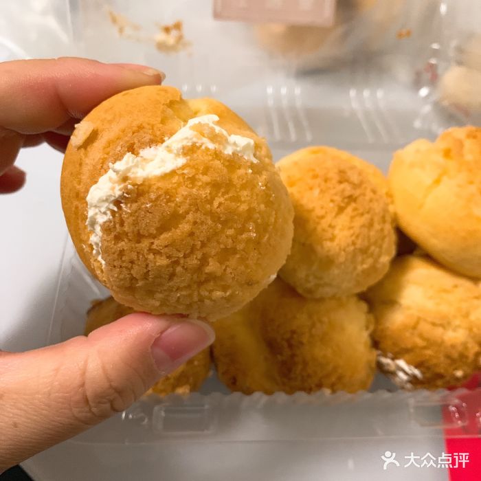 鲜奶泡芙