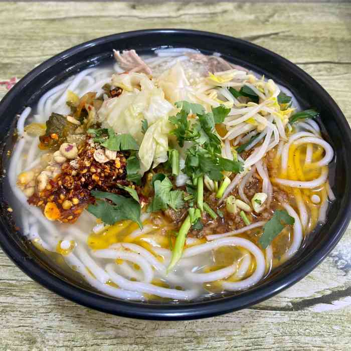大理火巴肉饵丝云县土鸡米线-"米线米线是南方人,尤其