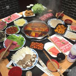 董家湾火锅人均消费_火锅卡通图片