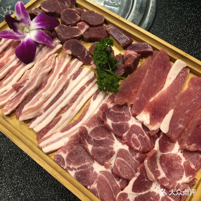 猪肉拼盘