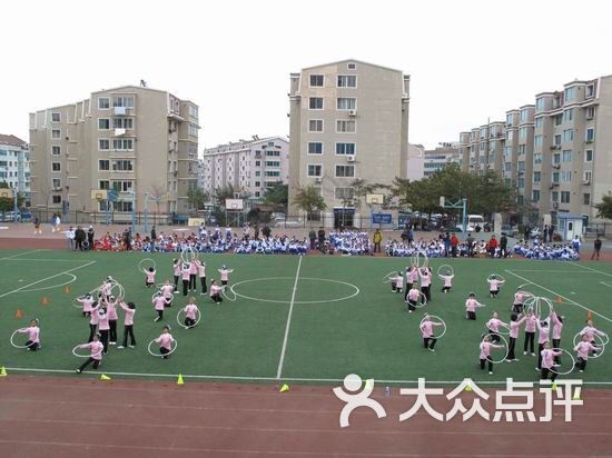 大连市沙河口区绿波小学