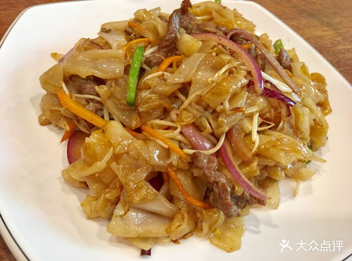 顺德双皮奶(中信店)牛肉炒陈村粉图片