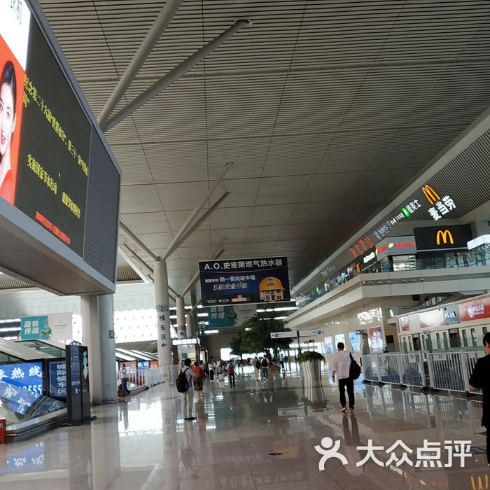 郑州东站