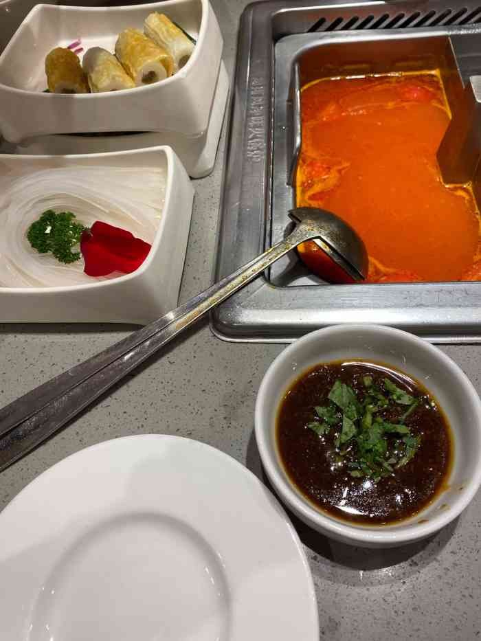 海底捞火锅(华夏世贸店)
