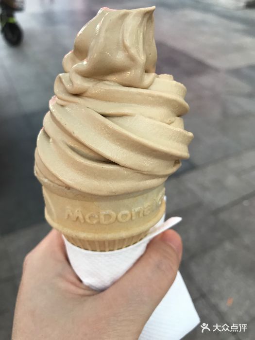 麦当劳(北方国贸大厦店)鸳鸯奶茶口味圆筒冰淇淋图片 - 第115张