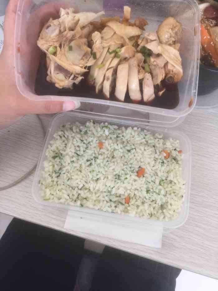 黄山菜饭(织锦路店"还是喜欢他们家的口水鸡,猪爪套餐,吃起来.