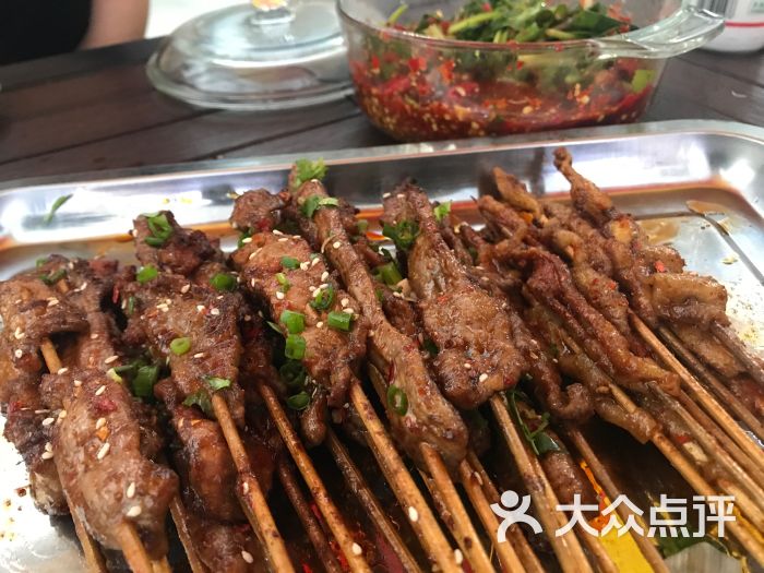 老炮主题夜宵.西昌烧烤(川师店)图片 - 第1张