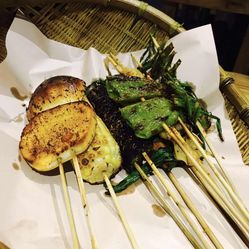 万记麻辣烫(国展总店)的烤串好不好吃?用户评