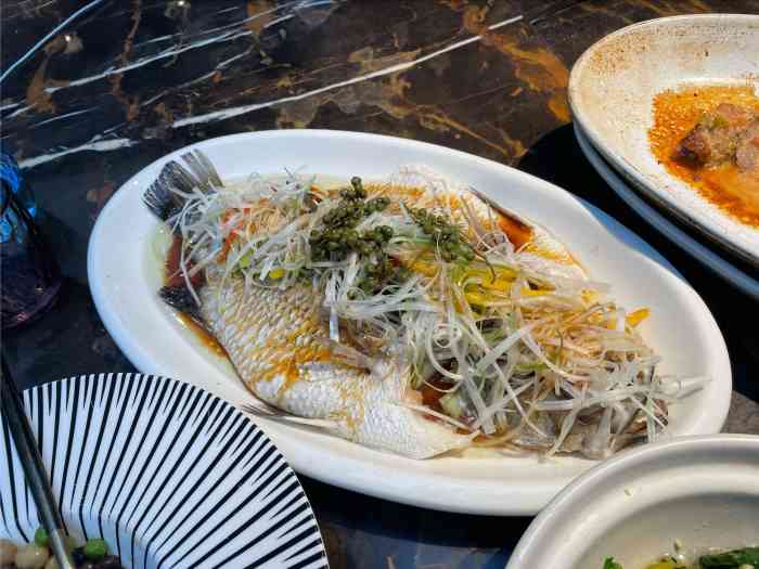 小帅戈·朋友家的美食客厅「粤式蒸苏榄眉鱼」鱼刺不会很多,很好吃!