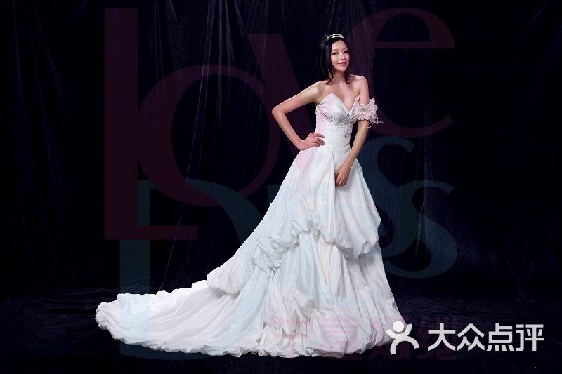 dress是_love dress中意婚纱