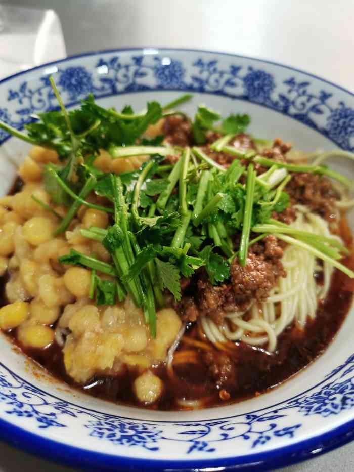 板眼多特色面-"加州附近有很多老牌儿和新开的餐饮美食,这.