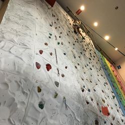 攀王室内攀岩地址,电话,营业时间(图)-上海攀岩馆