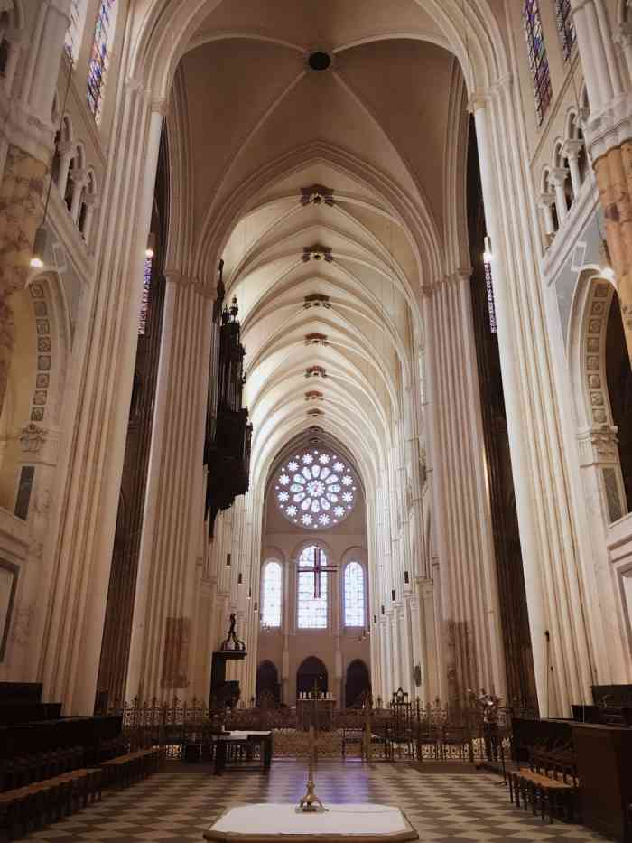 沙特尔大教堂-"沙特尔大教堂( la cathédral."