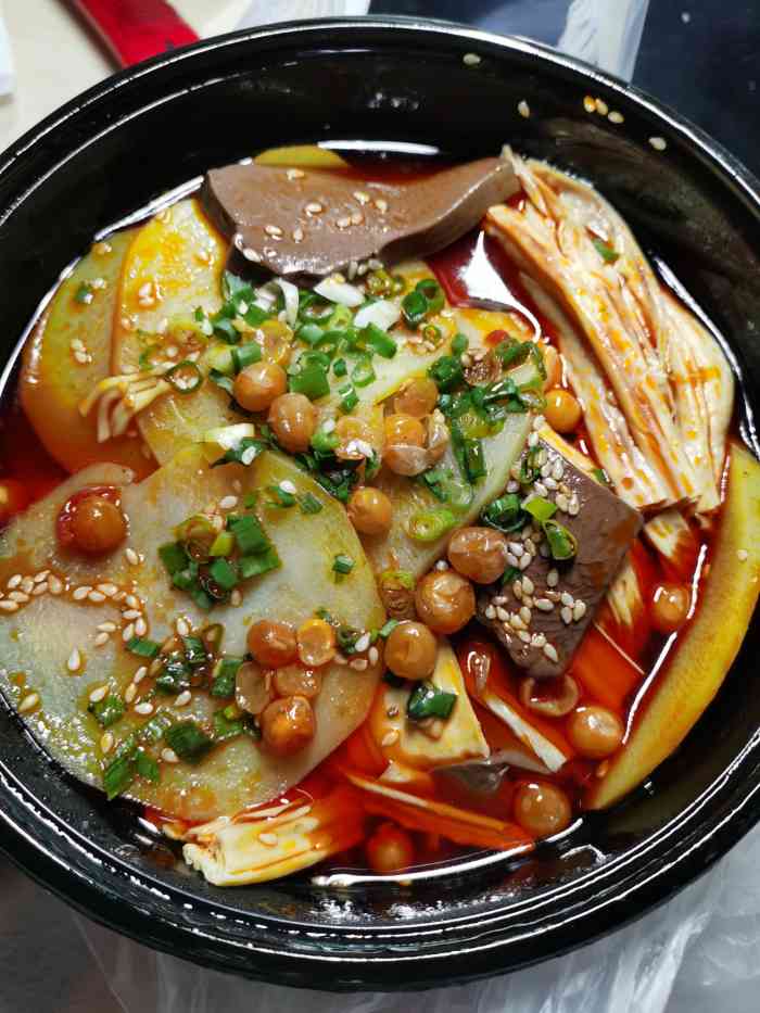 冒菜西施·火锅冒菜(红光店"要的藤椒味的,感觉还不错,清新中的重