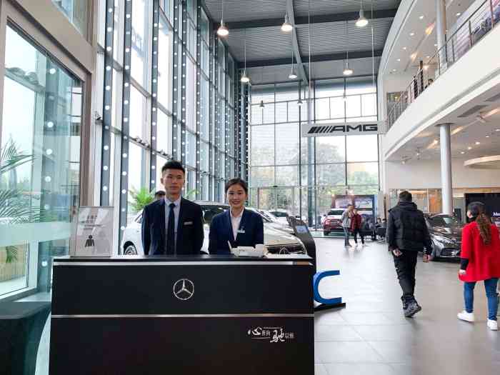 成都中升之星奔驰4s店-"最近想买车 把成都奔驰很对4s