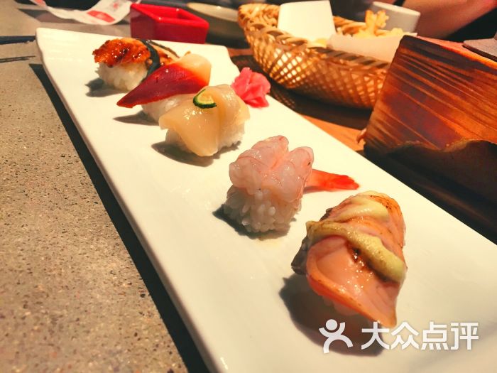 东京和食五贯手握寿司图片 第2张