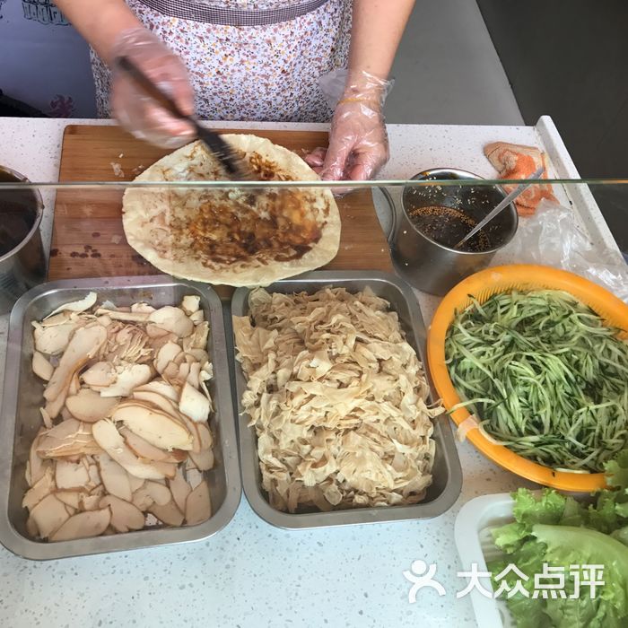 东北熏肉卷饼