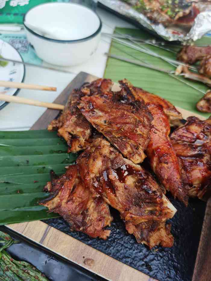 曼听小寨海鲜烧烤(民主广场店)