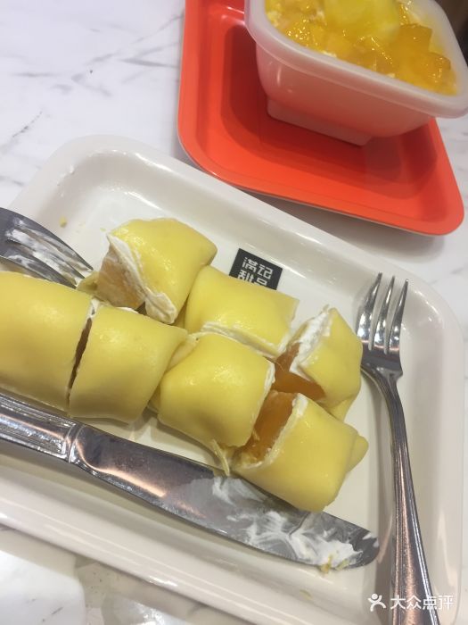 满记甜品(万达广场西山店)榴莲班戟图片 - 第1张