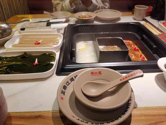 两江龙毛肚火锅(万达店)-"在联联周边游上买了一种份