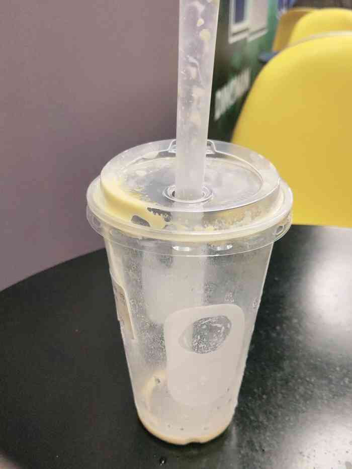 打分 32 /人 打卡空杯.烤布蕾奶茶确实好喝.会甜,不喜欢甜的慎重.