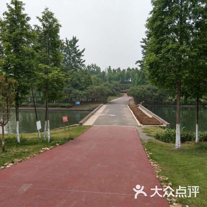 滨湖塘西河公园