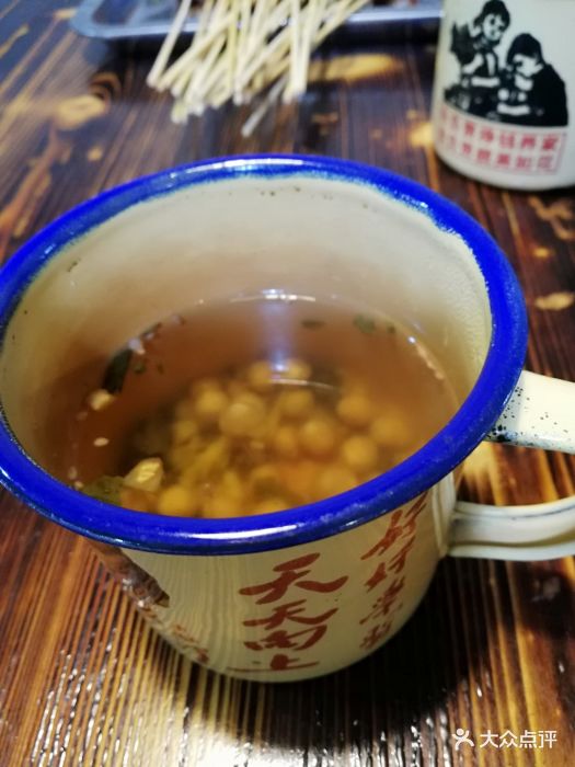 老巷里原味牛肉串(左家塘店)芝麻豆子茶图片