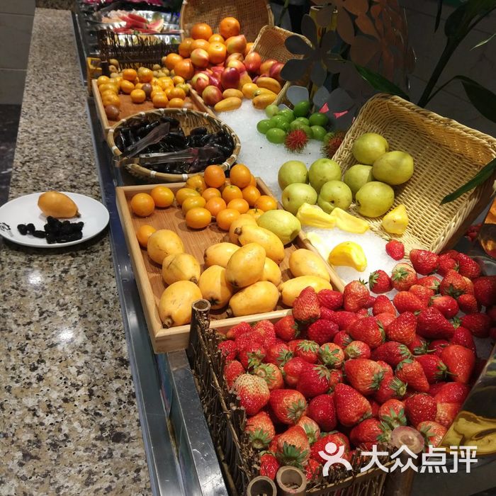 初色海鲜自助火锅水果图片-北京自助餐-大众点评网