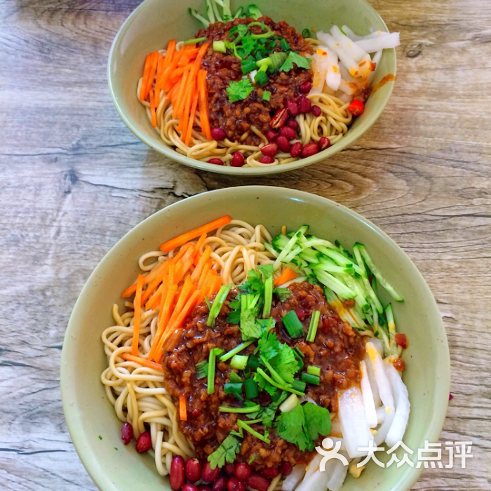 老北京炸酱面图片 - 第2张